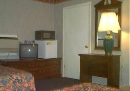 Budget Inn Северен Кингстаун Стая снимка
